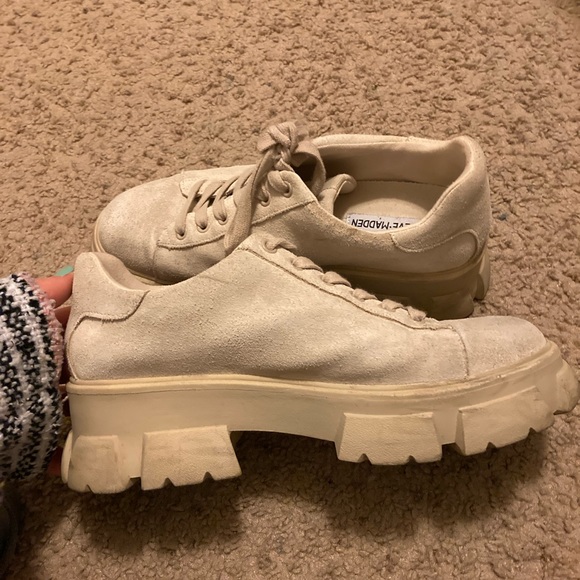 Steve Madden woman’s boots - Picture 2 of 4